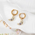 Böhmische Halbmond-Ohrringe mit lila Trockenblumen in goldenen Edelstahlfassungen - Mond Lila Blume (10#)