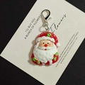 Grande figurine de Père Noël avec fermoir mousqueton argenté pour décoration de sac - Père Noël Feuille de Houx (B)