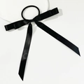Elegante elastico per capelli in raso nero con fiocco e nastri lunghi per capelli - Nero