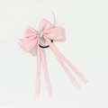 Élastique à cheveux rose avec nœud en satin, breloque cœur et longs rubans doux - Rose