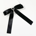 Eleganter schwarzer Satin-Haarclip mit glitzerndem Herz aus Kristall für Damen - Schwarz
