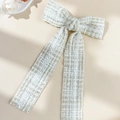 Eleganter Tweed-Haarclip mit Schleife und langen Bändern in Gold und Weiß gewebt - Weiß