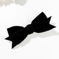 Détail de la pince à cheveux élégante en velours noir avec un double nœud vintage - Noir