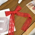 Detail einer roten floralen Spitzen Haarschleife auf Vintage Holz Hintergrund - Rot 4cm Breit 1.5m Lang