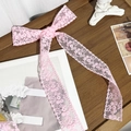 Vintage-Haarband aus rosa Blumen-Spitze auf Holzgrund mit künstlerischen Requisiten - Rosa 4cm Breit 1.5m Lang