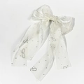 Detalle del pasador de pelo con lazo de malla blanca decorado con brillantes strass y cintas - Blanco Roto