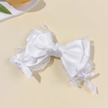 Dettaglio del fiocco multistrato in raso bianco con pizzo in stile Lolita - Bianco