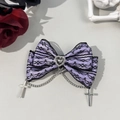 Fermaglio gotico con fiocco in pizzo, gemma a cuore e catene con croce stile Lolita dark - Viola