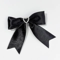 Détail du nœud papillon en satin noir avec un cœur étincelant en strass au centre - Style Court Strass Cœur (1#) / 1#-Noir Strass Cœur