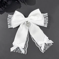 Fermaglio per capelli in pizzo bianco con ciondolo a cuore e strass in stile Lolita - Bianco