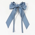 Fermaglio per capelli con fiocco in denim, nastri pendenti e cuciture a contrasto - Azzurro