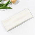 Diadema deportiva de punto blanco minimalista con textura de canalé para fitness y aseo - Blanco lechoso