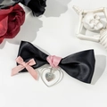 Fermaglio Lolita gotico con fiocco rosa e dettaglio pendente a croce cuore argento - Stile Gotico Nero Rosa (1#)