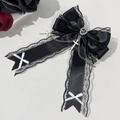 Fermaglio per capelli gotico nero con fiocco di pizzo, strass a cuore e ciondolo a croce - Nero