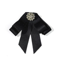 Elegante spilla a fiocco in raso nero con centro floreale in strass scintillanti per donna - Stile 1