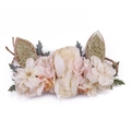 Diadema navideña para bebé con cuernos de reno, flores crema y hojas doradas brillantes - Flores Beige y Rosas con Hojas de Purpurina Dorada (HH42)