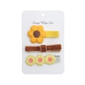Vue détaillée des barrettes à fleurs brodées et du nœud en velours sur support blanc - Set Tournesol Jaune Chaud (DP112-8)