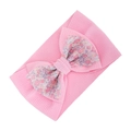 Roze wafelstof baby haarband met een grote gelaagde strik met bloemenprint erop - Blauw-roze Bloemenstijl (KK182-14)