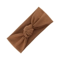 Bandeau bébé en maille texturée marron clair avec un design à nœud central torsadé - Fauve (KK193-8)