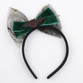 Cerchietto di Halloween con fiocco in velluto verde scuro, garza nera e ciondolo a pipistrello - Stile Pipistrello Luna Stella Velluto Verde Scuro di Halloween