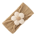 Fascia per neonati in maglia intrecciata kaki con un grande fiore decorativo color panna - Fascia Cachi Fiore Beige (KK205-8)