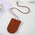 Custodia per chiavi in ecopelle arancione-marrone con cordino lungo e chiusura con bottone - Custodia per Chiavi Marrone