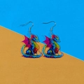 Orecchini a forma di dinosauro pterodattilo in acrilico colorato con stampa arcobaleno - Arcobaleno (Drago dalle Ali Rosse)