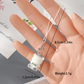 Miniatur weißer Teddybär Schlüsselanhänger, 8,5cm Gesamtlänge mit praktischem Karabiner - Weißer beflockter Teddybär (24W82-7)