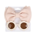 Set aus rosa Waffel-Stirnband mit Schleife und weißer Gänseblümchen-Sonnenbrille - Beige