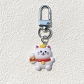 Detailed view of 3D resin lucky cat keychain with silver metal clip and Kaiun charm - Lucky Luck