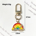 Portachiavi nuvola arcobaleno con strass bianchi e ciondoli a stella in lega dorata - Arcobaleno
