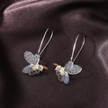 Details zu Insekten-Ohrringen mit transparenten Acrylflügeln und weißen Polka-Dots - Biene