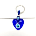 Blaues Glas Evil Eye Herz Schlüsselanhänger mit silbernem Metallring und Kordelband - Herzform
