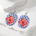 Retro tropische Hibiskus-Ohrringe mit Acryl-Totenkopf und Rose auf weißem Naturstein - Dunkelblauer Hintergrund Rote Blume Stil (AE330)