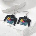 Ohrringe mit afrikanischer Silhouette aus schwarzem Acryl mit bunten Tropenblumen - Schulter Silhouette / Schwarz mit buntem Aufdruck