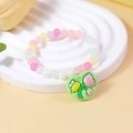 Pulsera de cuentas macaron dulce con colgante corazón verde con diseño abeja y tulipán - Colgante de Corazón de Abeja (#6)