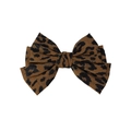 Detaillierte Nahaufnahme der Leopardenmuster-Stofftextur auf einer Haarschleife - Braun Und Schwarz Leopard (#4)