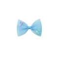 Lichtblauwe handgemaakte mesh harikst met kleurrijke decoratieve balletjes binnen - Blauw