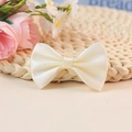 Elegante lazo de satén de poliéster blanco crema hecho a mano para decorar regalos - Blanco lechoso