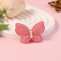 Roze geborduurde vlinder accessoire met witte imitatieringetjes voor doe-het-zelf - Lichtroze