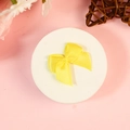 Petit nœud en satin jaune vif en polyester pour loisirs créatifs et vêtements - Jaune (#11)