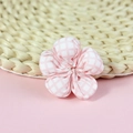 Fleur en tissu à carreaux rose et blanc faite main avec design 3D pour accessoires DIY - Rose à Carreaux