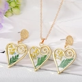 Parure coeur doré avec de véritables fleurs séchées jaunes et boucles d'oreilles dentelle - Collier et boucles d'oreilles / Style Fleur Jaune