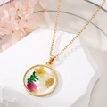 Détail du collier en résine ronde avec de vraies fleurs et chaîne dorée en métal - 11# Fleur Jaune Blanche