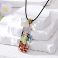 Collana geometrica in resina con pietre chakra su base di pietra naturale - Stile Rettangolare con Cerchio (AN90)
