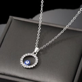 Silberne Halskette mit blauem Evil Eye Anhänger und weißen Zirkonia im runden Design - Hohle Blaue Augen Halskette