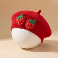 Zachte rode gebreide babybaskenmuts met 3D-aardbeien accenten voor peuters en baby's - Eén maat / Rood