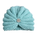 Vue détaillée du bonnet en maille pour bébé avec fleur en strass et texture côtelée - Réglable / Vert menthe