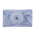 Détail d'un bandeau pour bébé en nylon souple avec nœud donut de couleur bleu clair - Violet Clair