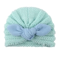 Berretto in maglia verde menta per neonati con fiocco azzurro a contrasto - Verde Menta